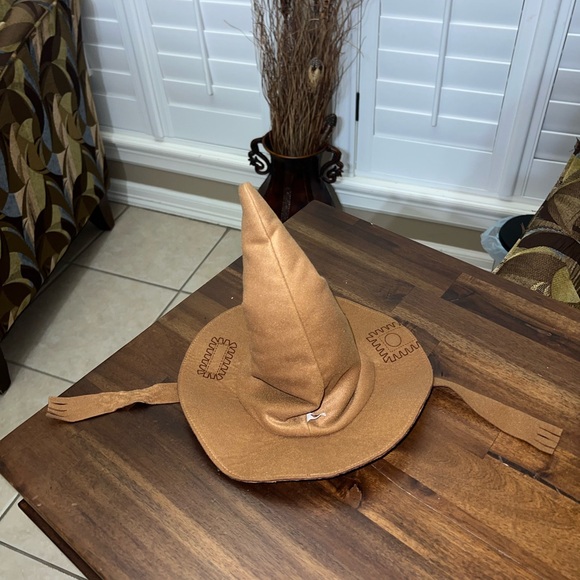 Build A Bear Harry Potter bear, Sorting Hat Accessory - Picture 3 of 3